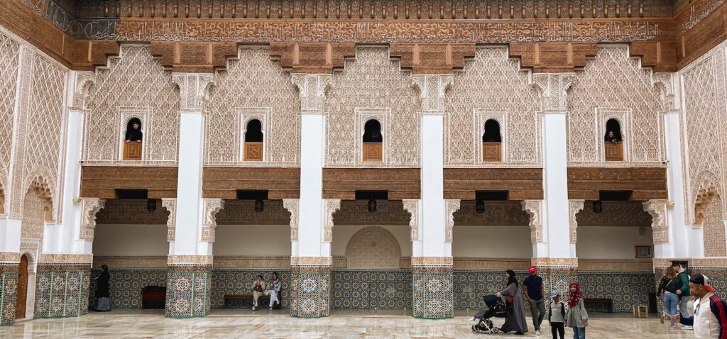 Wat te doen in Marrakesh, Marokko. Madrasa Ben Youssef
